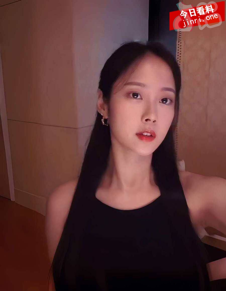 吕梅 3.jpg