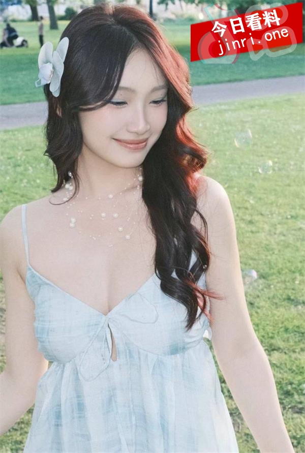 曹颖 2.jpg