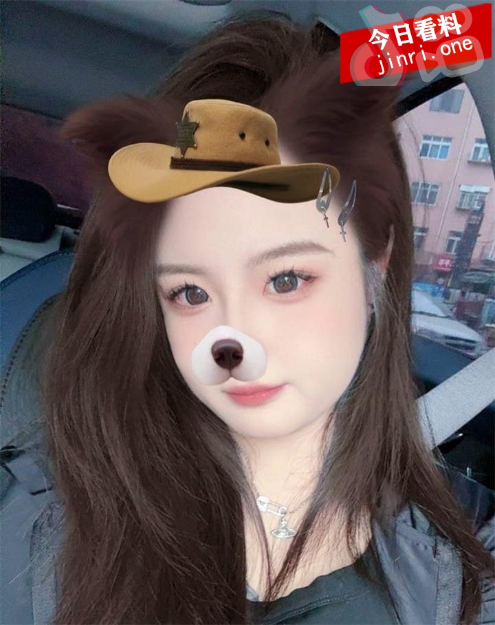 周莹莹 3.jpg