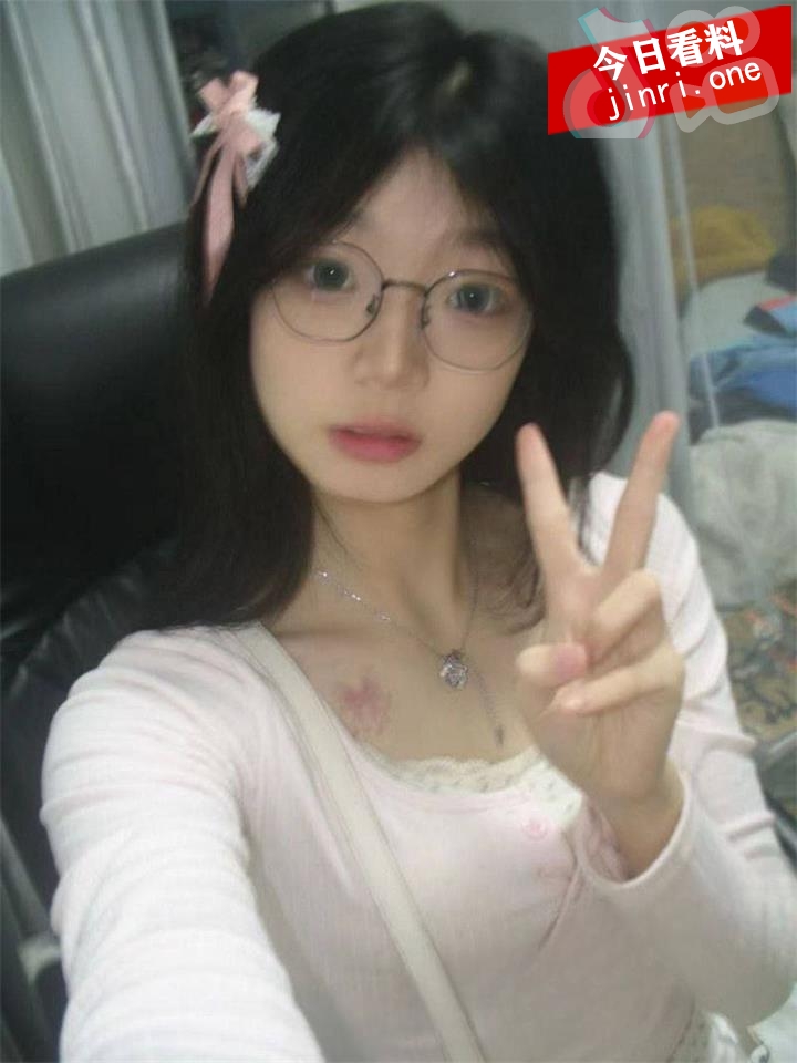郑科洁 2.jpg