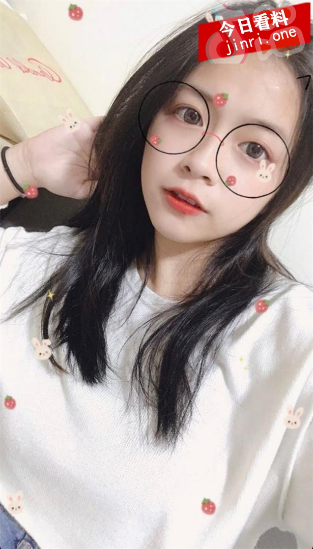 董倩倩 2.jpg