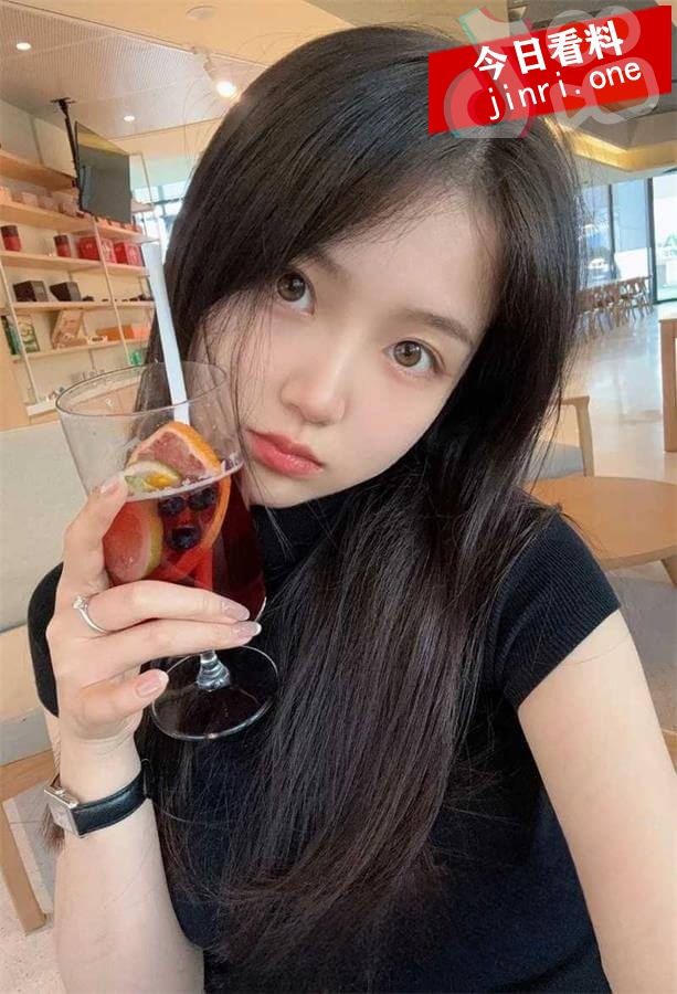 蒋文玥 2.jpg