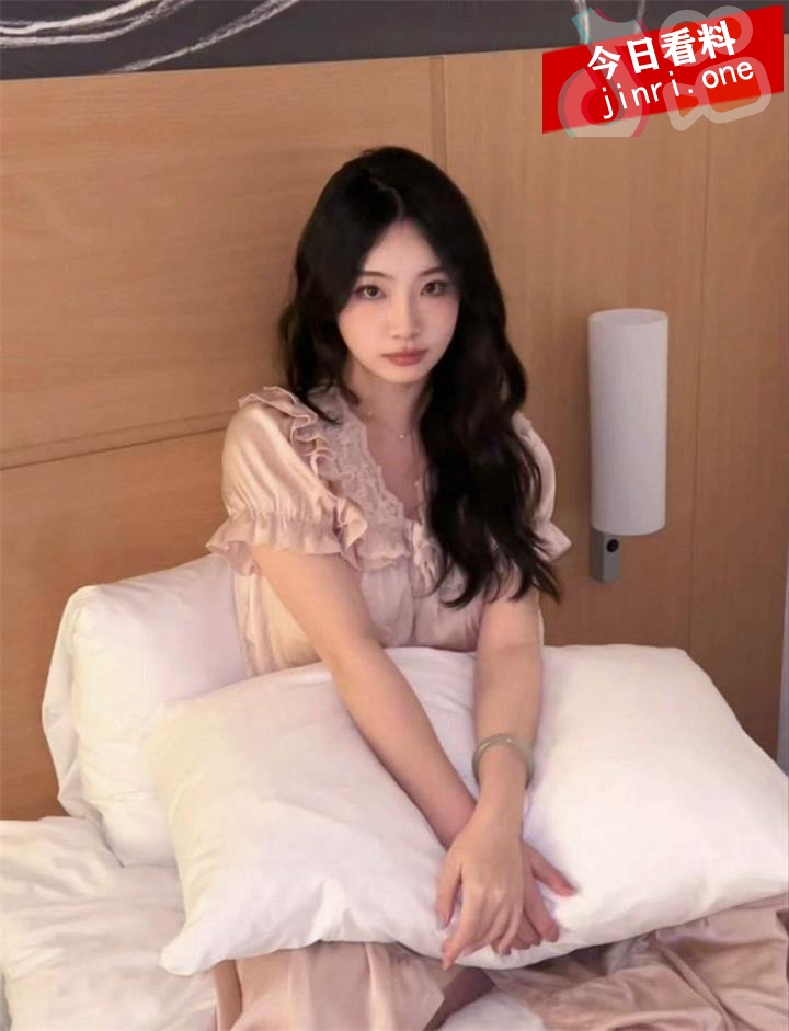 曹颖 4.jpg