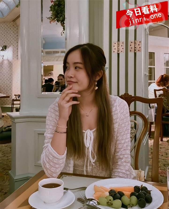 黄倩倩 2.jpg