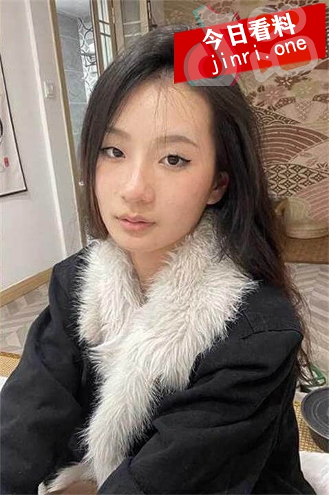 张依琼 2.jpg