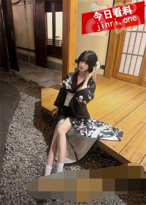 钟梓晴 4.jpg