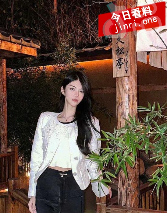 黄丽娜 2.jpg