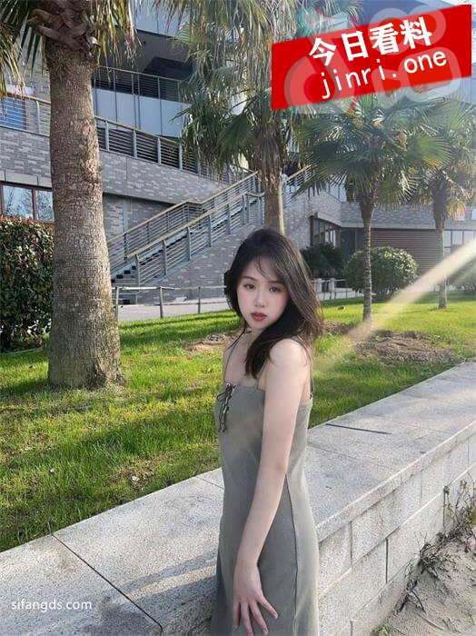 梁璐 3.jpg